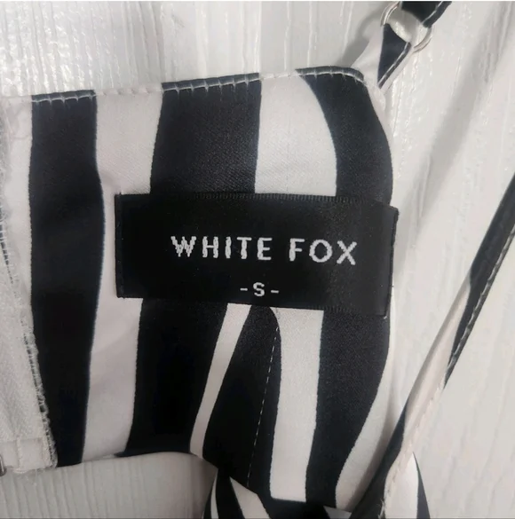 White Fox Boutique Size Small Zebra BLK Cut Out Halter Party Mini Dress $60 MSRP - Picture 4 of 8